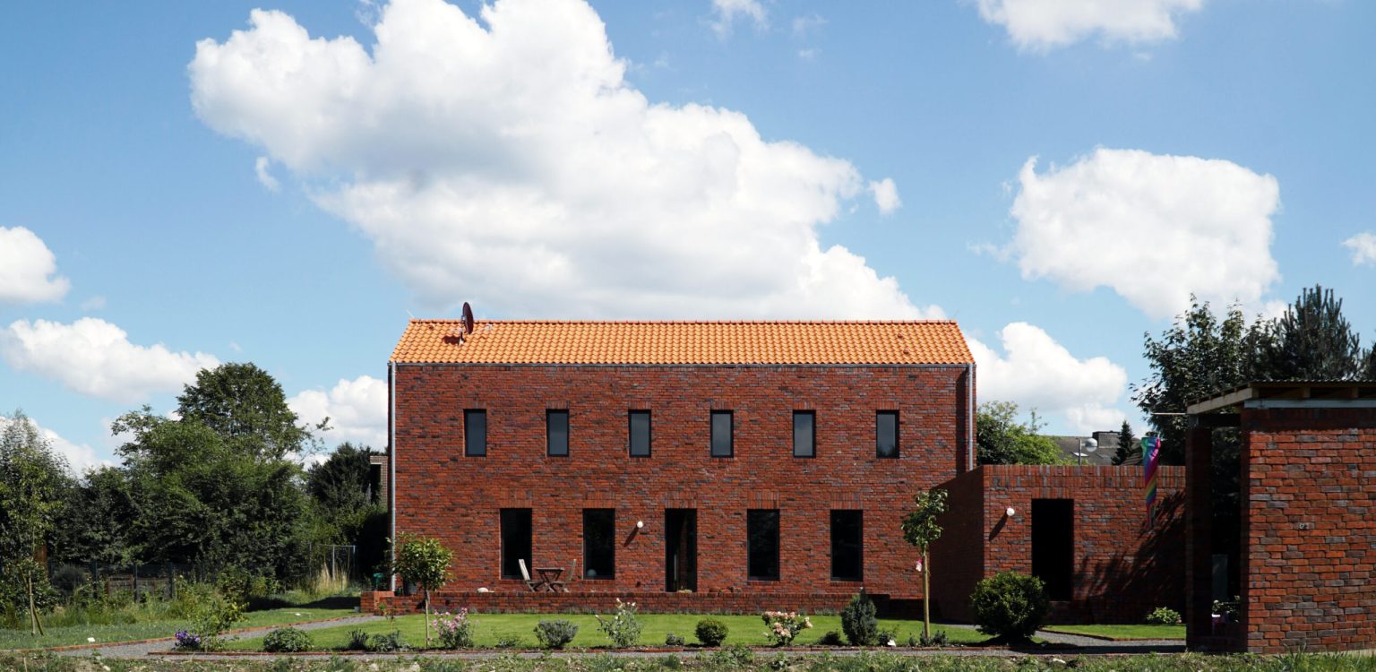 Eifeler Landhaus mit Wasserstrich Klinkern – Bild 1 von 4